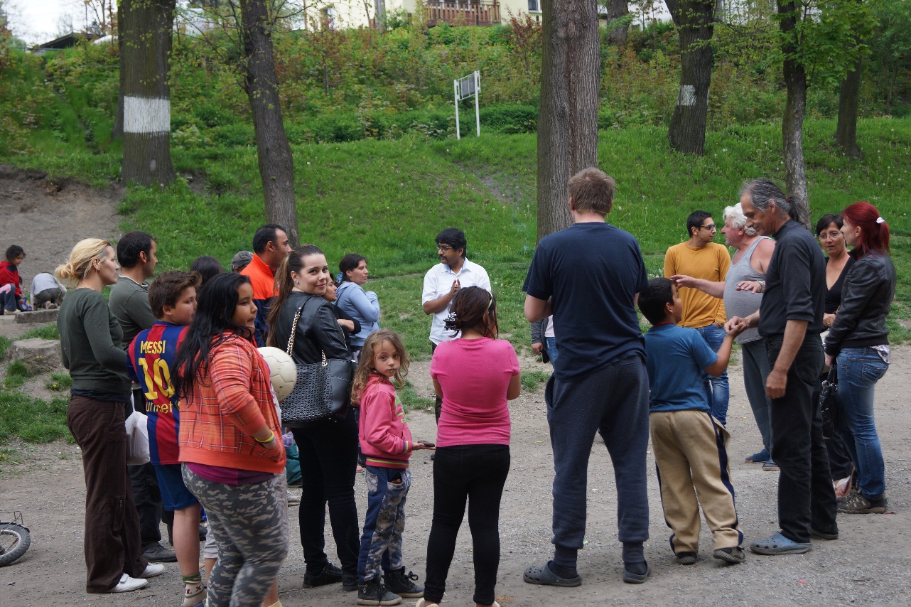 Team meeting before starting the work.